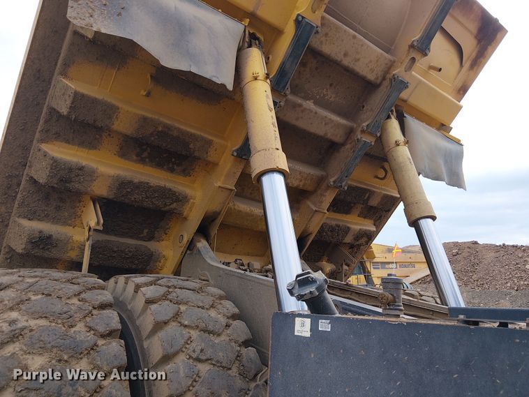 image for item EC1226 2017 Komatsu HD605-8 haul truck