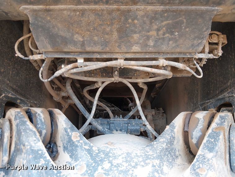 image for item EC1226 2017 Komatsu HD605-8 haul truck