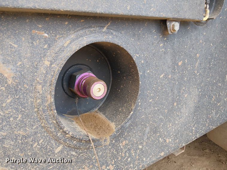 image for item EC1226 2017 Komatsu HD605-8 haul truck