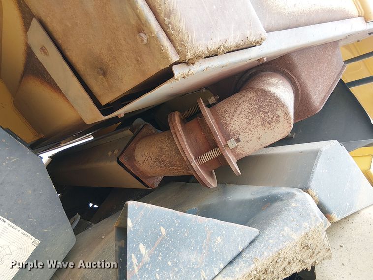 image for item EC1226 2017 Komatsu HD605-8 haul truck