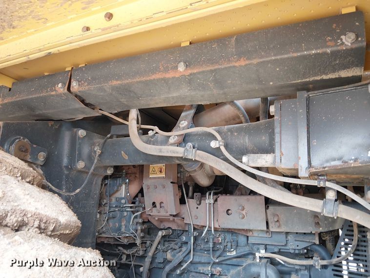 image for item EC1226 2017 Komatsu HD605-8 haul truck