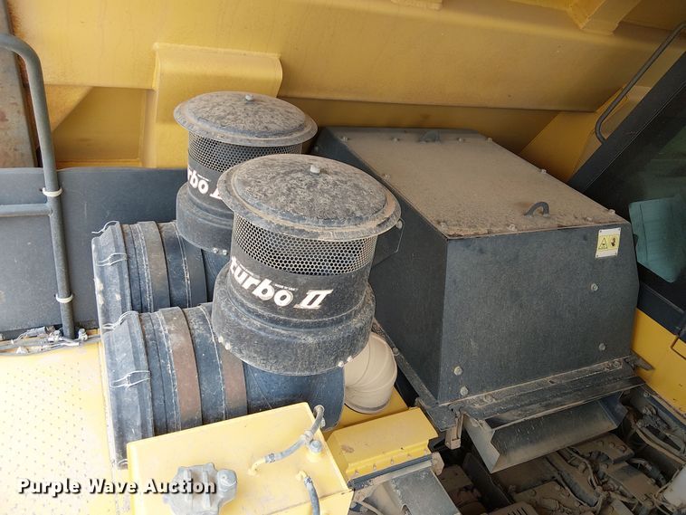 image for item EC1226 2017 Komatsu HD605-8 haul truck