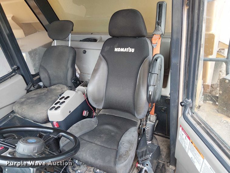 image for item EC1226 2017 Komatsu HD605-8 haul truck