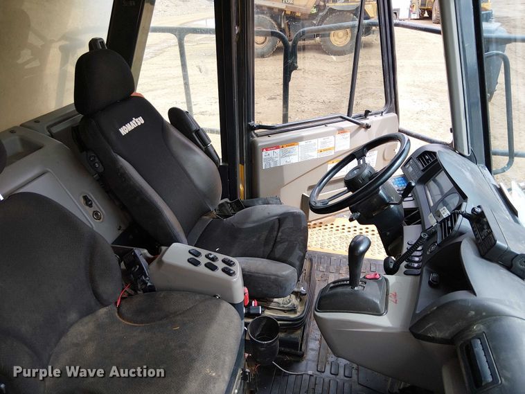 image for item EC1226 2017 Komatsu HD605-8 haul truck