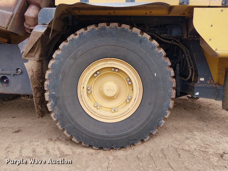 image for item EC1226 2017 Komatsu HD605-8 haul truck