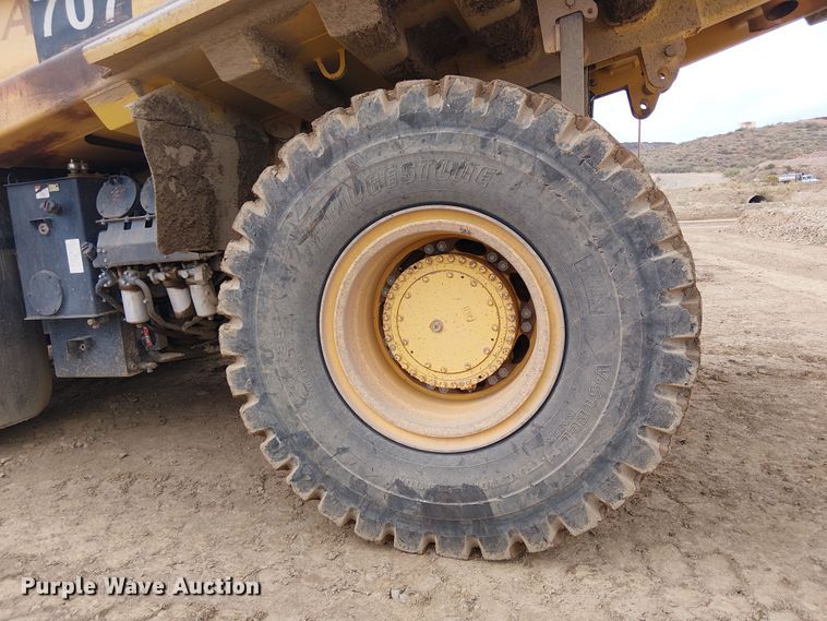 image for item EC1226 2017 Komatsu HD605-8 haul truck