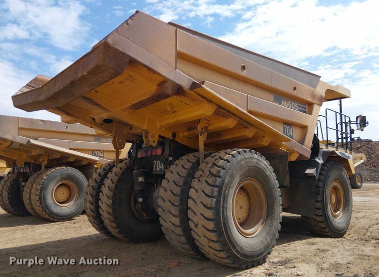 image for item EC1227 2015 Komatsu HD605-7E0 haul truck