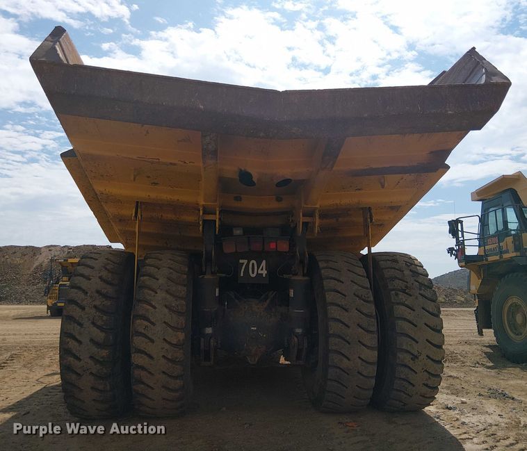 image for item EC1227 2015 Komatsu HD605-7E0 haul truck