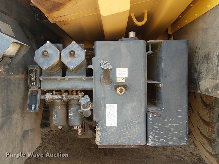 image for item EC1227 2015 Komatsu HD605-7E0 haul truck