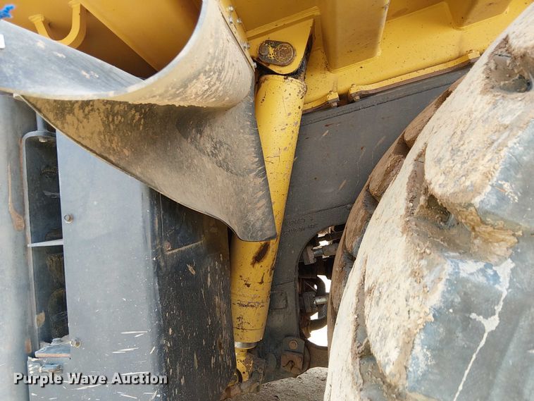 image for item EC1227 2015 Komatsu HD605-7E0 haul truck