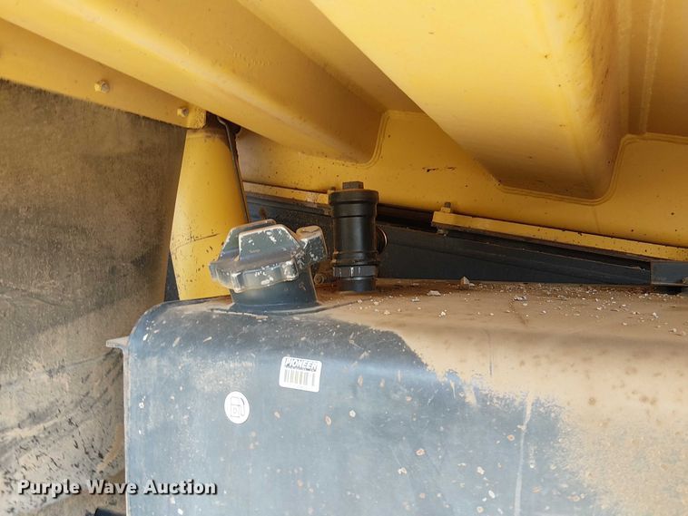 image for item EC1227 2015 Komatsu HD605-7E0 haul truck