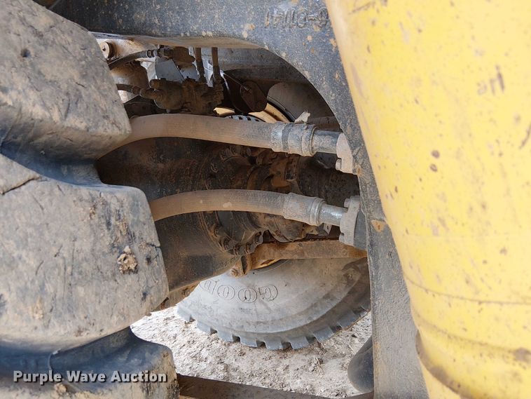 image for item EC1227 2015 Komatsu HD605-7E0 haul truck