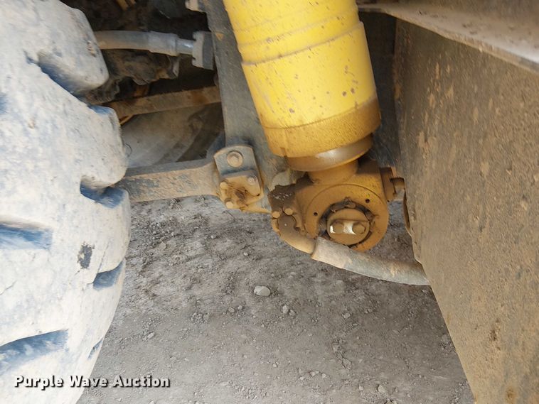 image for item EC1227 2015 Komatsu HD605-7E0 haul truck