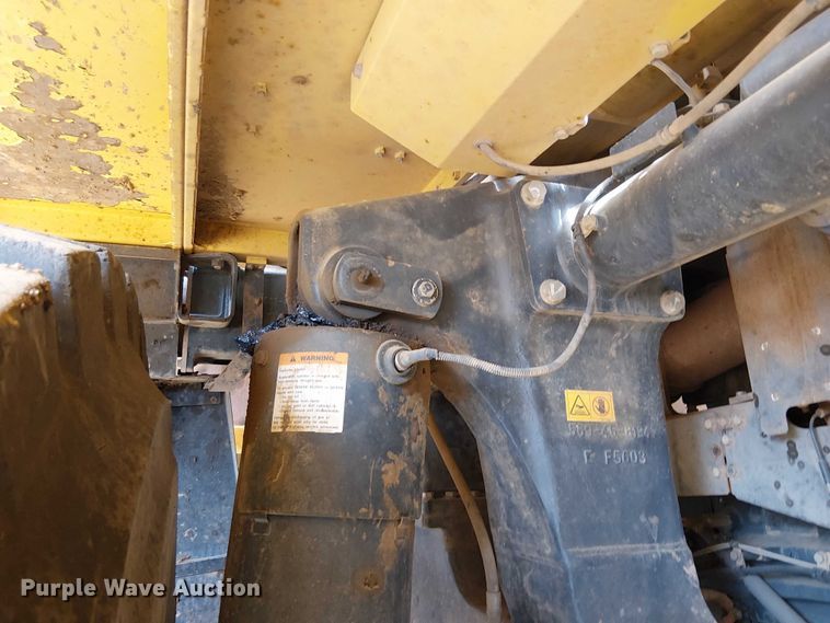 image for item EC1227 2015 Komatsu HD605-7E0 haul truck