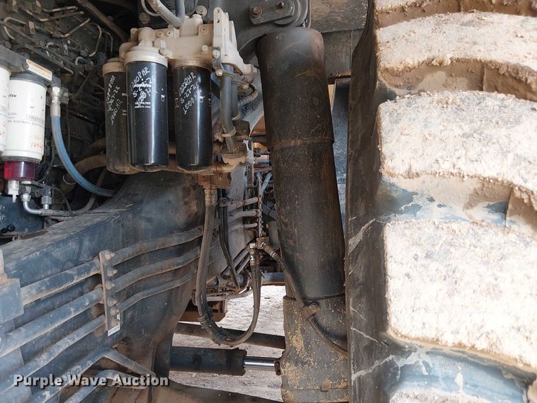 image for item EC1227 2015 Komatsu HD605-7E0 haul truck