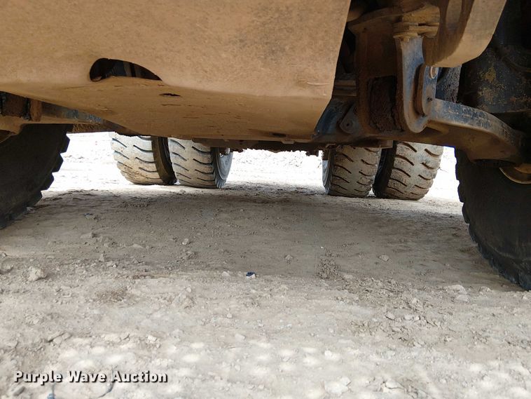 image for item EC1227 2015 Komatsu HD605-7E0 haul truck