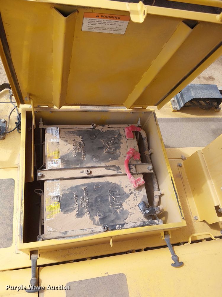 image for item EC1227 2015 Komatsu HD605-7E0 haul truck