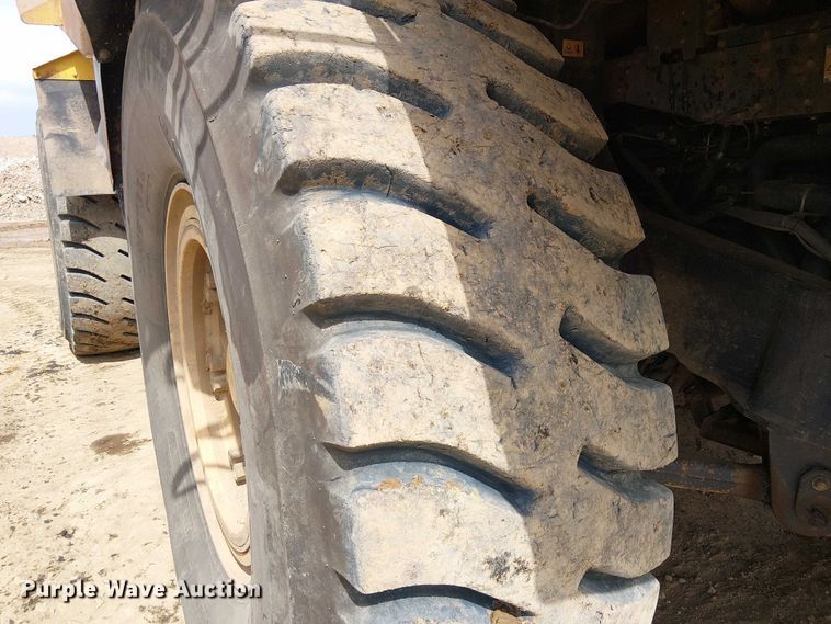 image for item EC1227 2015 Komatsu HD605-7E0 haul truck