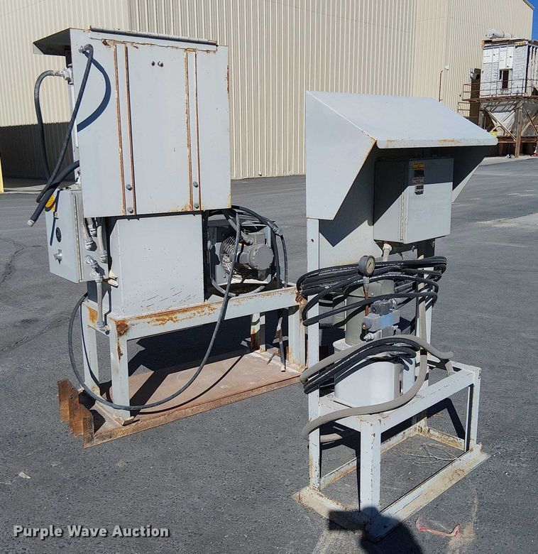 image for item EC1266 (2) hydraulic pump stations