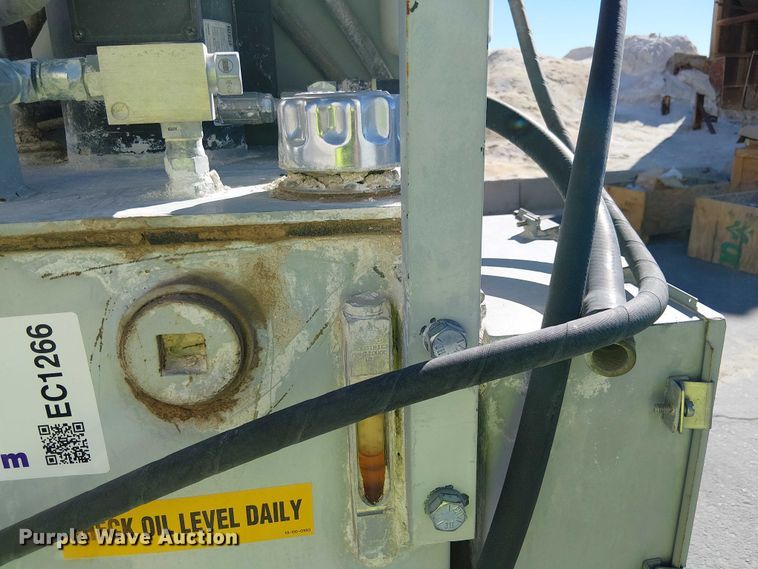 image for item EC1266 (2) hydraulic pump stations