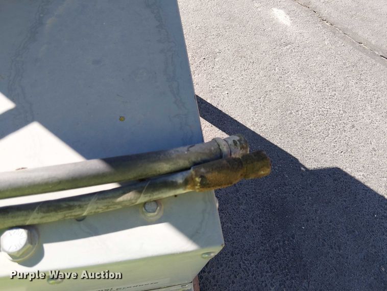 image for item EC1266 (2) hydraulic pump stations