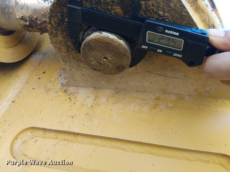 image for item EC1307 2012 Caterpillar D6N LGP dozer