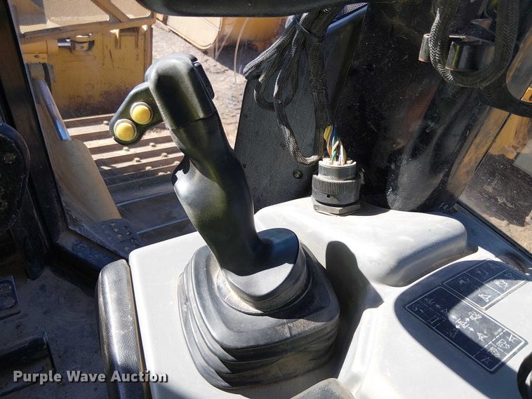 image for item EC1307 2012 Caterpillar D6N LGP dozer