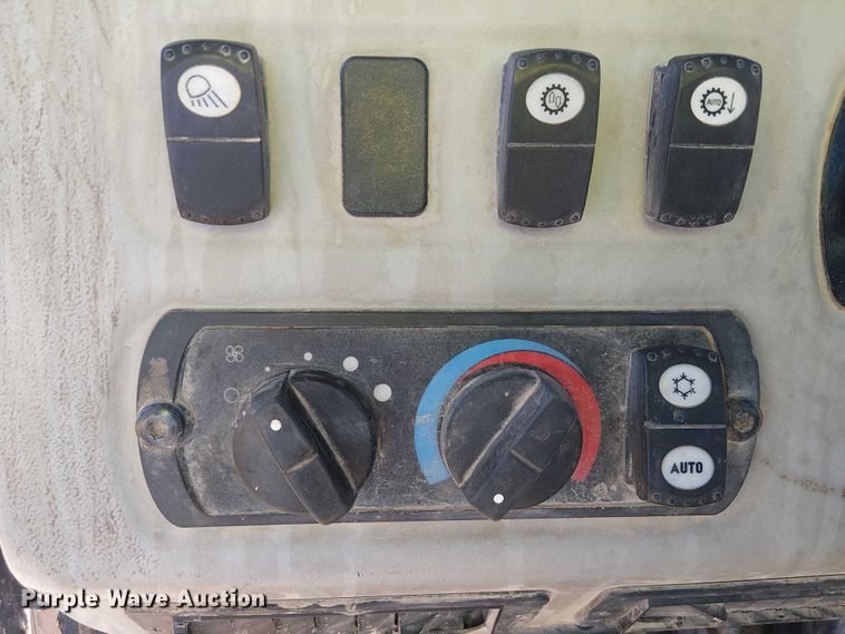 image for item EC1307 2012 Caterpillar D6N LGP dozer