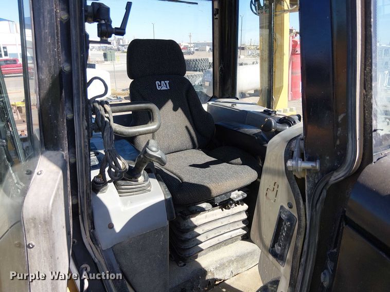 image for item EC1307 2012 Caterpillar D6N LGP dozer