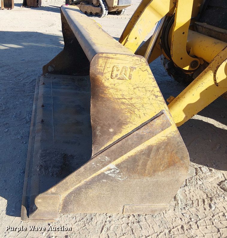 image for item EC1321 2005 Caterpillar 420D backhoe
