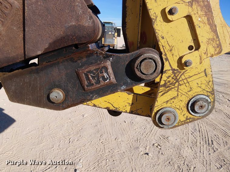 image for item EC1321 2005 Caterpillar 420D backhoe