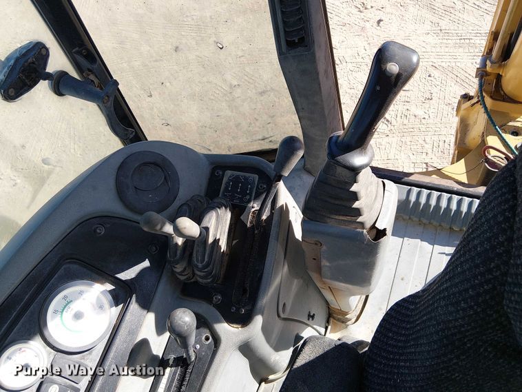 image for item EC1321 2005 Caterpillar 420D backhoe