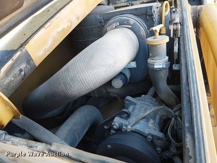 image for item EC1321 2005 Caterpillar 420D backhoe