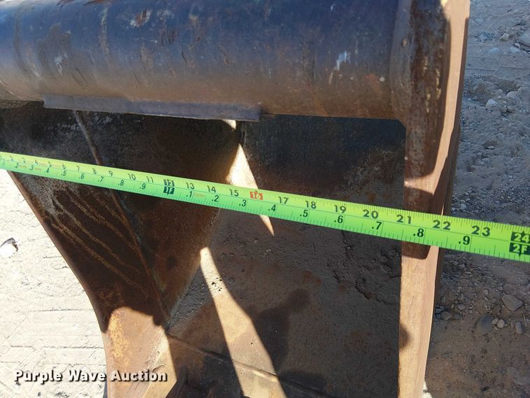 image for item EC1321 2005 Caterpillar 420D backhoe