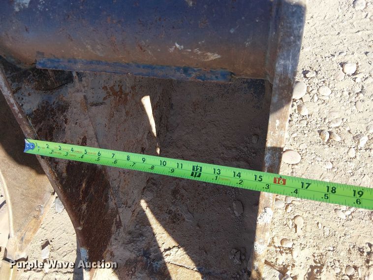 image for item EC1321 2005 Caterpillar 420D backhoe