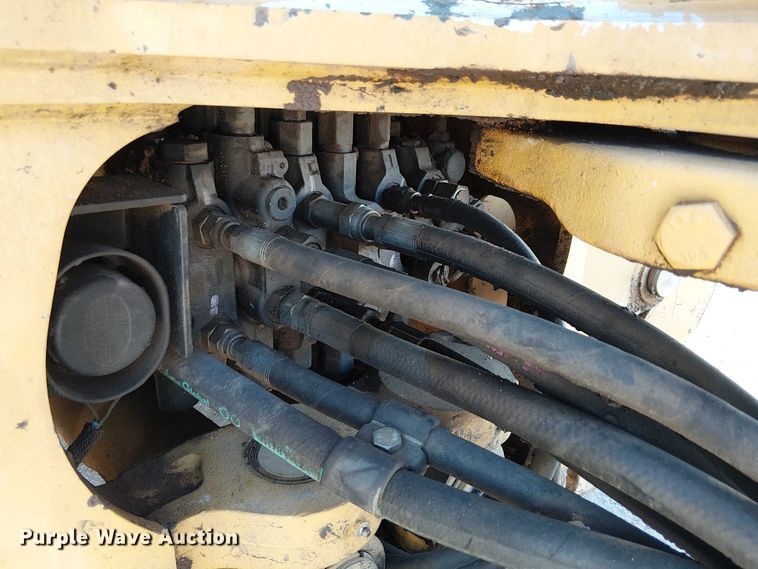 image for item EC1325 2014 John Deere 310SK backhoe