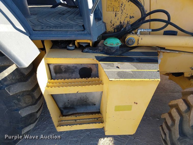 image for item EC1325 2014 John Deere 310SK backhoe