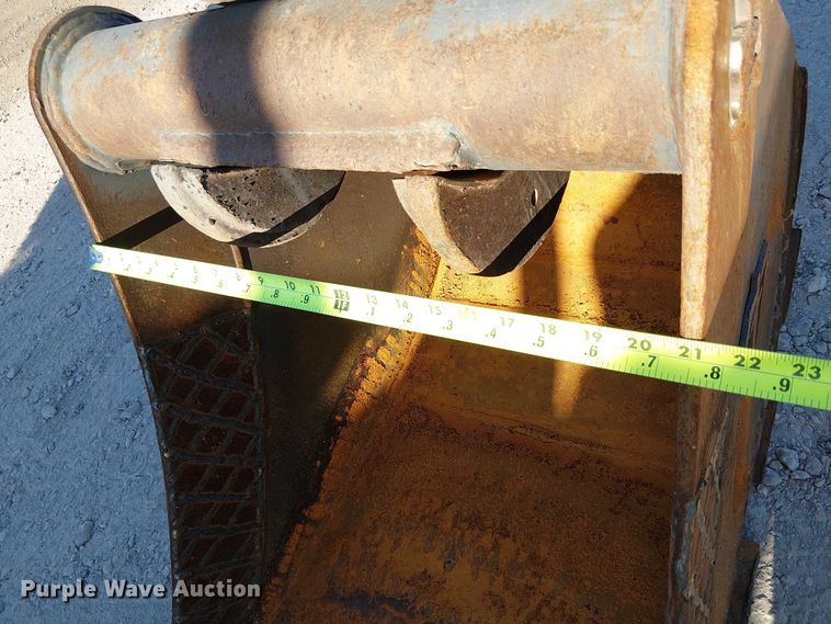 image for item EC1325 2014 John Deere 310SK backhoe