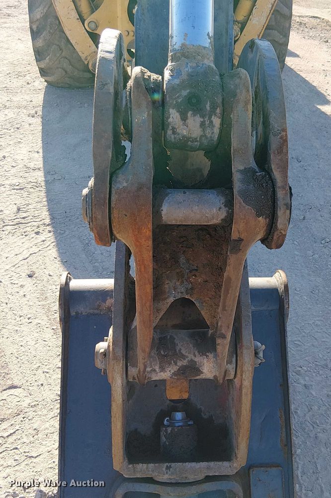 image for item EC1325 2014 John Deere 310SK backhoe