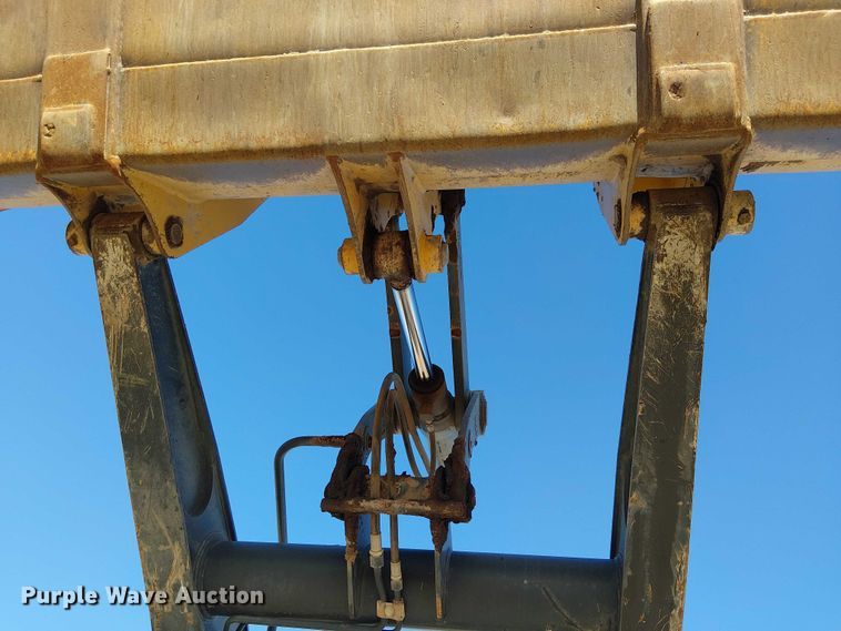 image for item EC1325 2014 John Deere 310SK backhoe