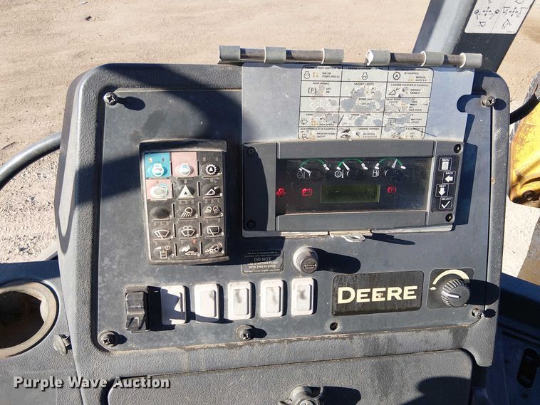 image for item EC1325 2014 John Deere 310SK backhoe