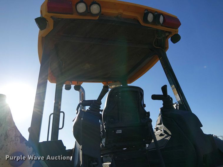 image for item EC1325 2014 John Deere 310SK backhoe