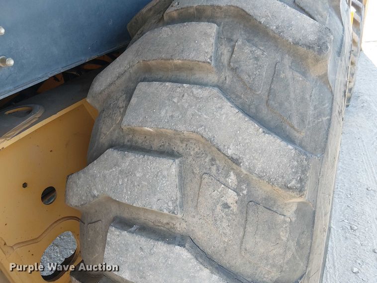 image for item EC1325 2014 John Deere 310SK backhoe