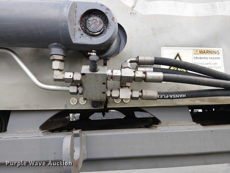 image for item EC1332 2015 Wirtgen W210i milling machine