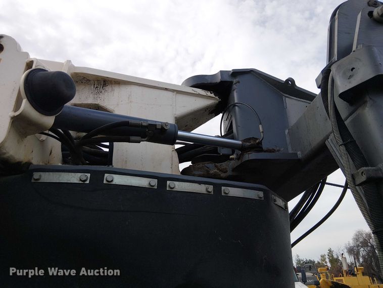 image for item EC1332 2015 Wirtgen W210i milling machine