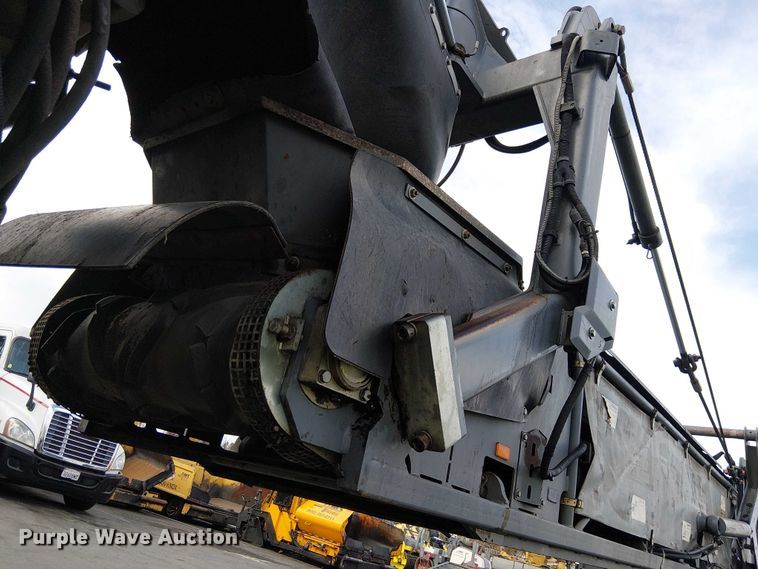 image for item EC1332 2015 Wirtgen W210i milling machine