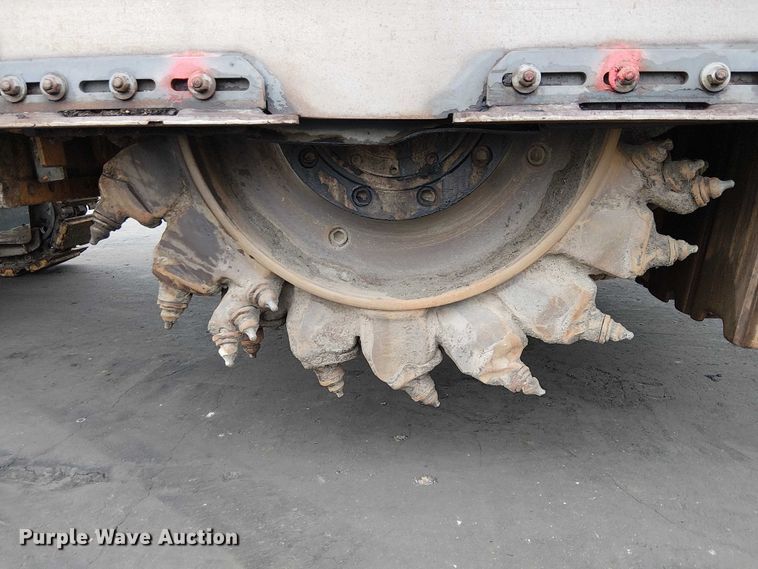 image for item EC1332 2015 Wirtgen W210i milling machine