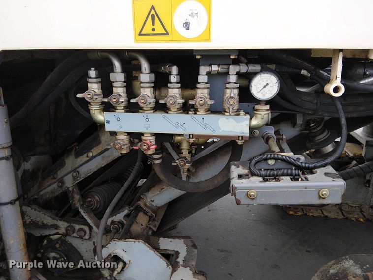 image for item EC1332 2015 Wirtgen W210i milling machine