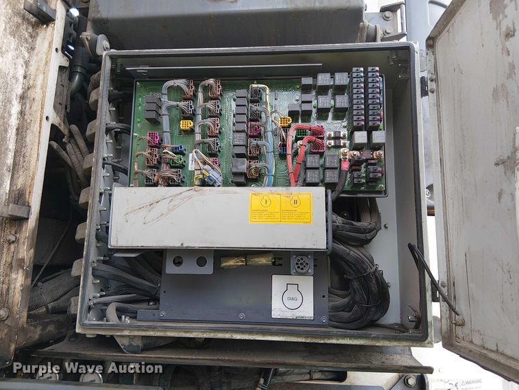 image for item EC1332 2015 Wirtgen W210i milling machine