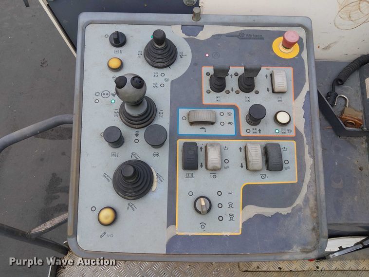 image for item EC1332 2015 Wirtgen W210i milling machine